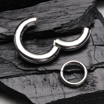 Detail View 1 of Implant Grade Titanium Basic Seamless Hinged Clicker Hoop Ring